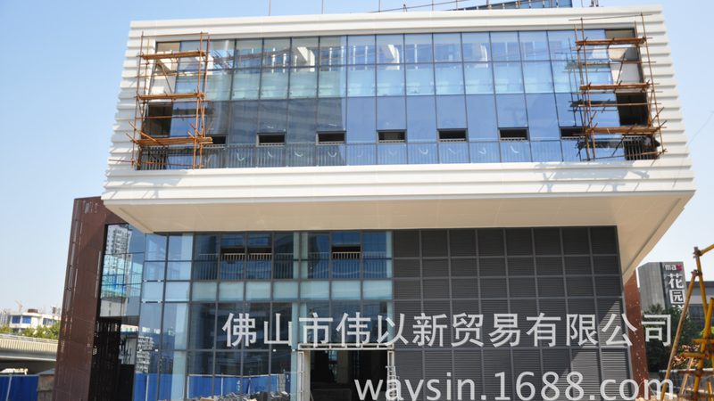 铝合金门窗五金件：价格与价值的平衡之道**
